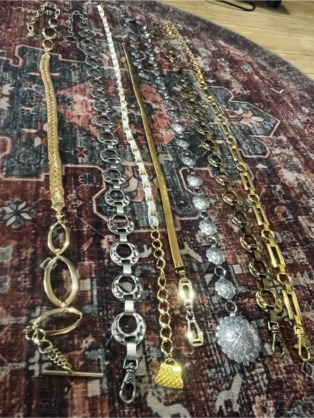 Mixed Metal Chainlink Vintage Belt Lot- Gold & Silver Tones - Picture 6 of 8